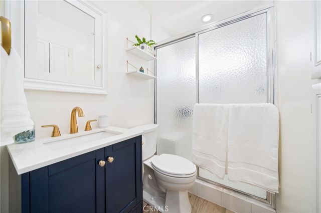 11442 212th St, Lakewood, CA 90715