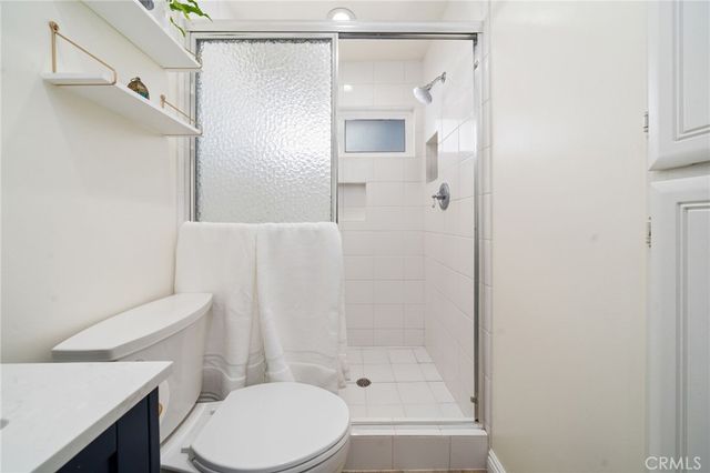 11442 212th St, Lakewood, CA 90715