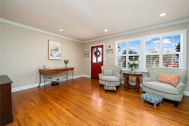 11442 212th St, Lakewood, CA 90715