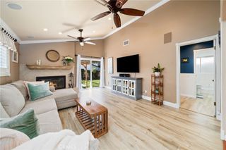 11442 212th St, Lakewood, CA 90715