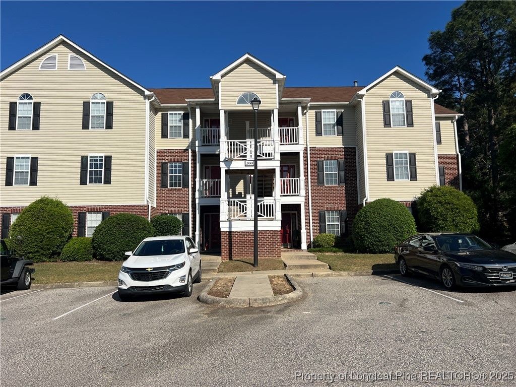 380 Bubble Creek Court 8, Fayetteville, NC 28311