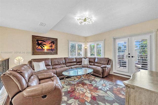625 Poinciana, Fort Lauderdale, FL 33301