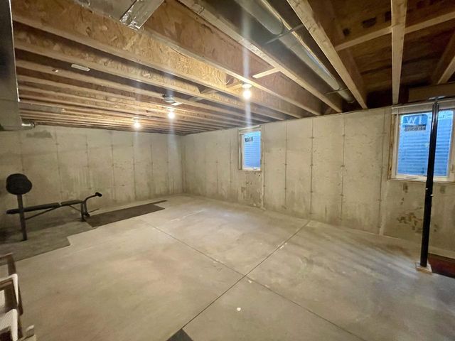 702 6th Street, Albany, WI 53502