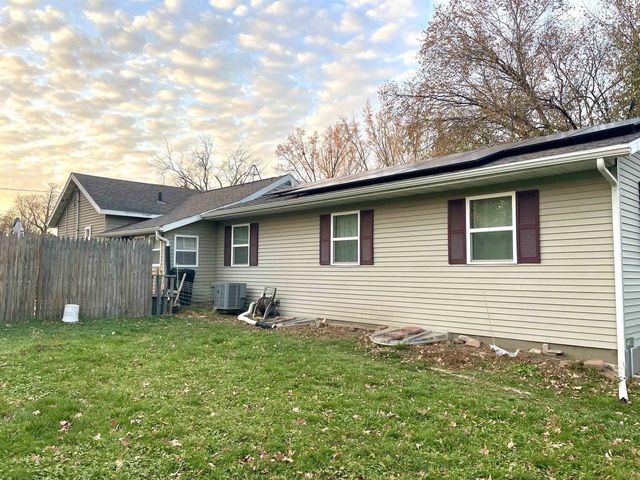 702 6th Street, Albany, WI 53502
