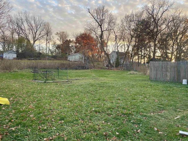 702 6th Street, Albany, WI 53502