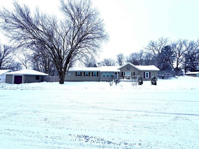 702 6th Street, Albany, WI 53502