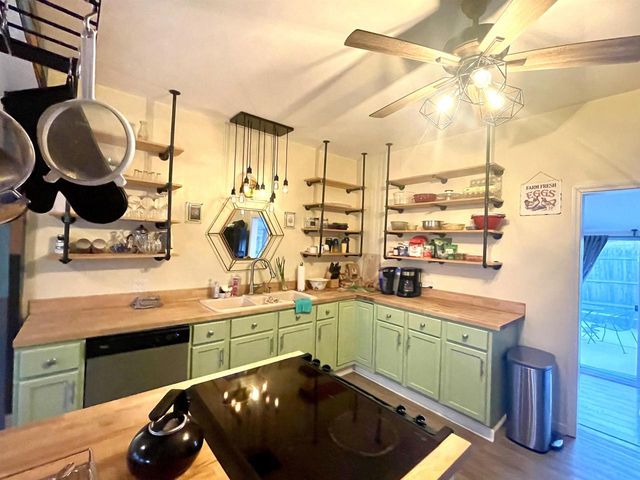 702 6th Street, Albany, WI 53502