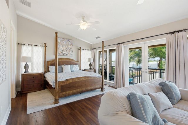 47 W MORGAN STREET, Tarpon Springs, FL 34689