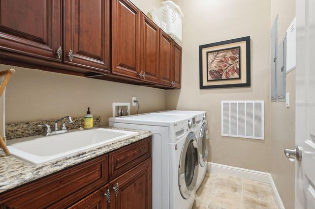 47 W MORGAN STREET, Tarpon Springs, FL 34689
