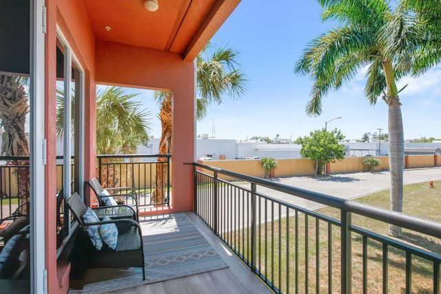 47 W MORGAN STREET, Tarpon Springs, FL 34689