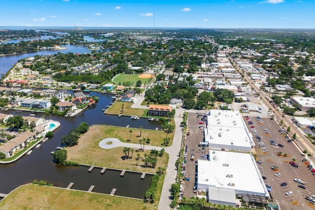 47 W MORGAN STREET, Tarpon Springs, FL 34689