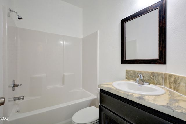 7881 Jacqueline Way, White City, OR 97503