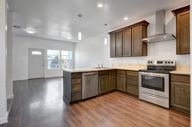 7881 Jacqueline Way, White City, OR 97503