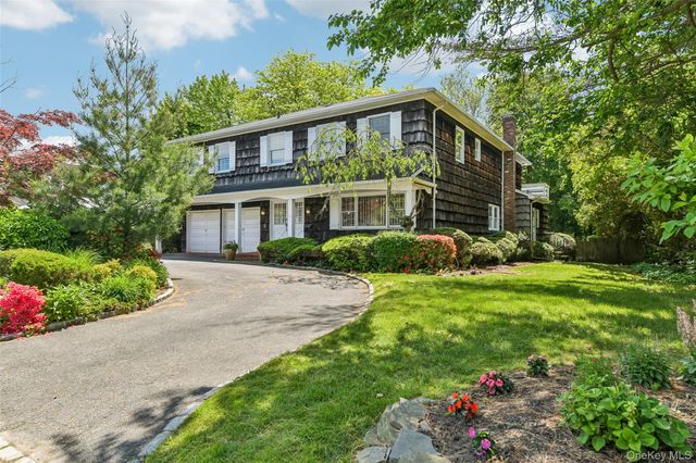 62 Larch Hill Road, Lawrence, NY 11559