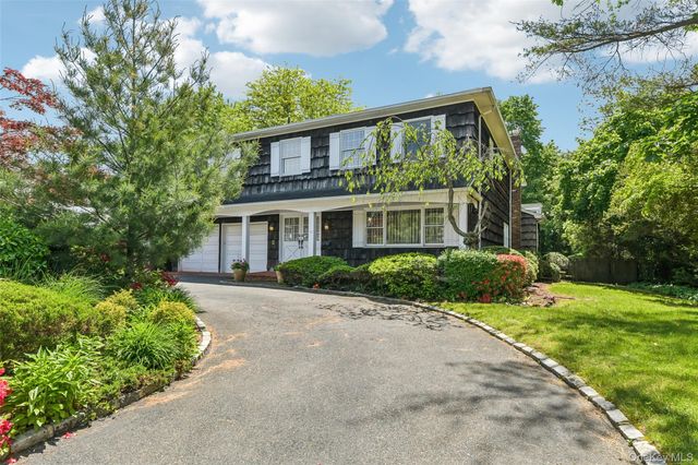 62 Larch Hill Road, Lawrence, NY 11559