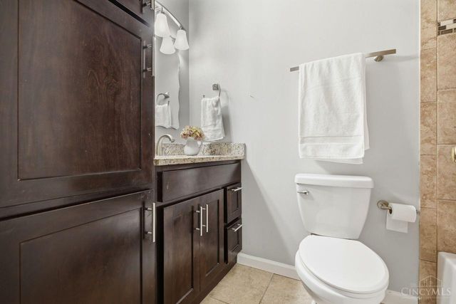 3276 Greenwich Drive, Fairfield, OH 45014