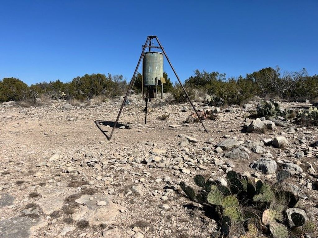 Image 23 of property listing at 23 Timber Point Rd # 23, Ozona, TX 76943