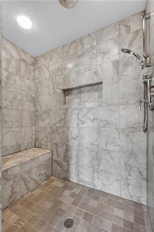 5520 Golden Bear Drive, Overland Park, KS 66223