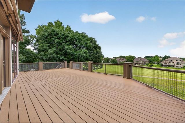 5520 Golden Bear Drive, Overland Park, KS 66223