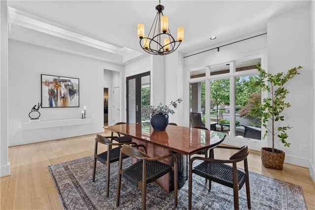 5520 Golden Bear Drive, Overland Park, KS 66223