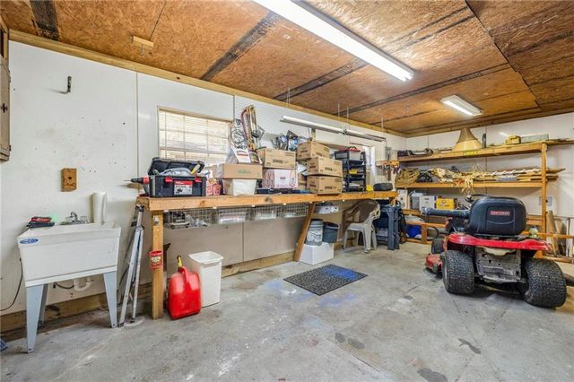 2573 East Road, Mobile, AL 36693