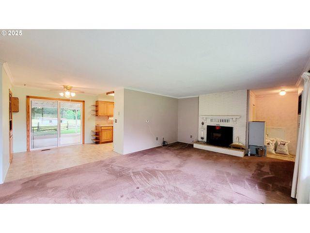 2965 S MYRTLE Rd, Myrtle Creek, OR 97457