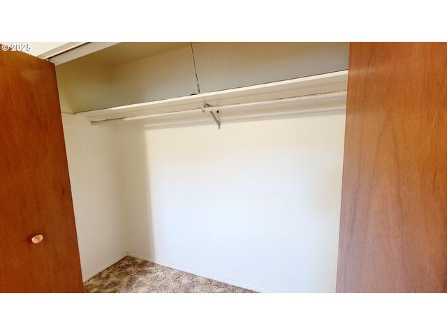 2965 S MYRTLE Rd, Myrtle Creek, OR 97457