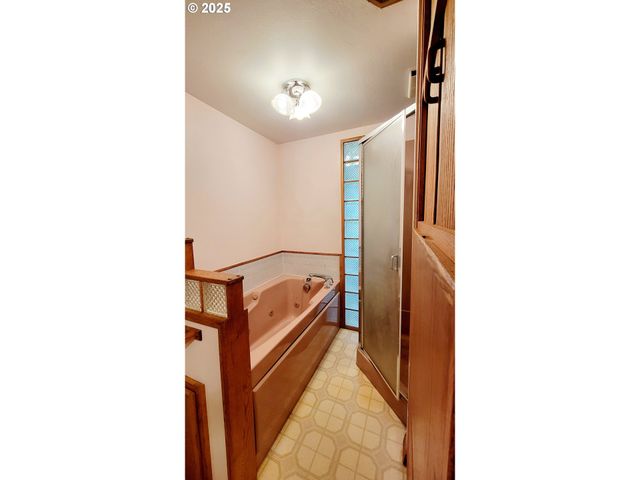 2965 S MYRTLE Rd, Myrtle Creek, OR 97457