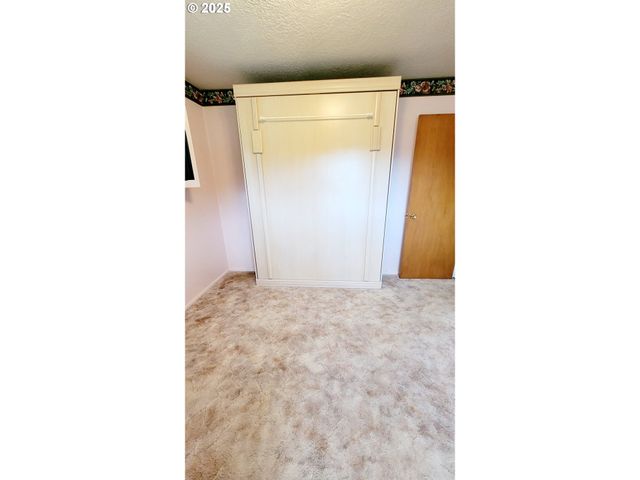 2965 S MYRTLE Rd, Myrtle Creek, OR 97457