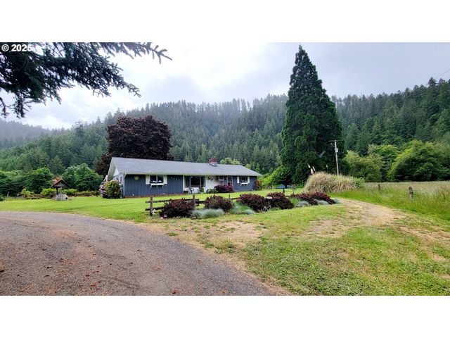 2965 S MYRTLE Rd, Myrtle Creek, OR 97457