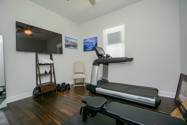 212 Osage Drive, Conroe, TX 77316