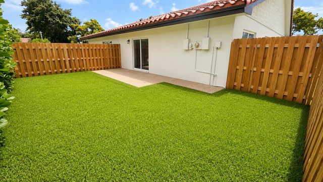 3720 NW 110th Avenue 1, Coral Springs, FL 33065