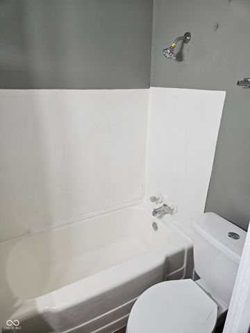 835 N Gladstone Avenue, Indianapolis, IN 46201