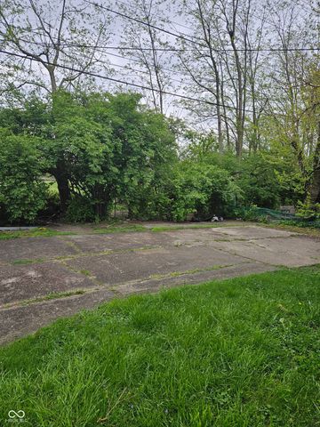 835 N Gladstone Avenue, Indianapolis, IN 46201