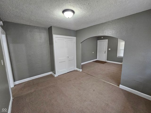 835 N Gladstone Avenue, Indianapolis, IN 46201