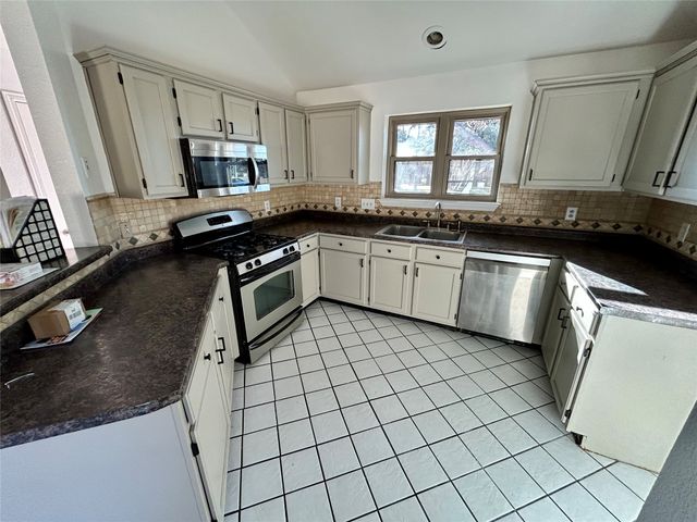 2218 Fuqua Road, Rowlett, TX 75088