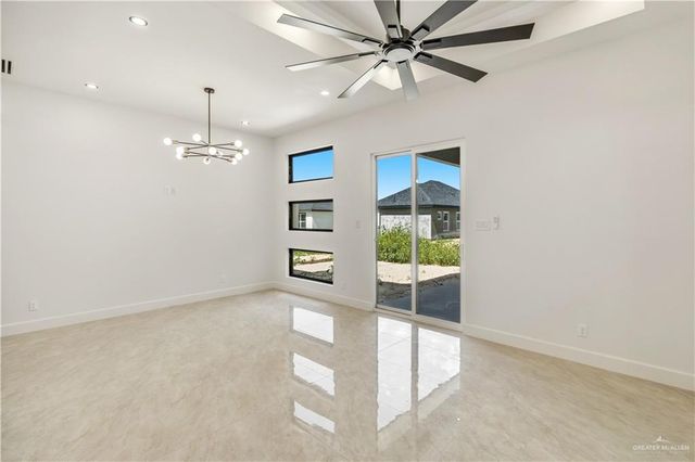 5808 N Gira Del Sol Street, Edinburg, TX 78542