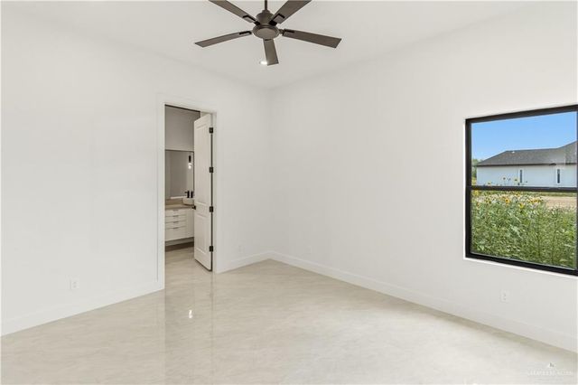 5808 N Gira Del Sol Street, Edinburg, TX 78542