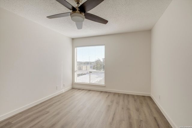 9915 Powhatan Dr Apt B4, San Antonio, TX 78230