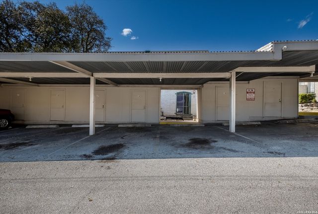 9915 Powhatan Dr Apt B4, San Antonio, TX 78230