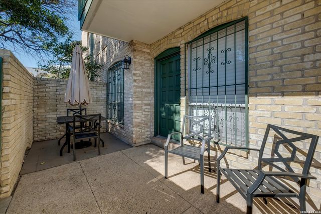 9915 Powhatan Dr Apt B4, San Antonio, TX 78230