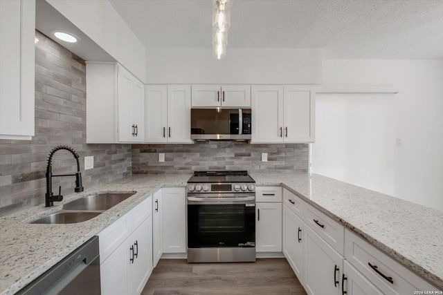 9915 Powhatan Dr Apt B4, San Antonio, TX 78230