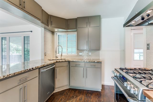 216 Lyman, Terrell Hills, TX 78209