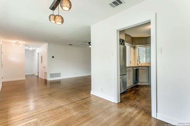 216 Lyman, Terrell Hills, TX 78209
