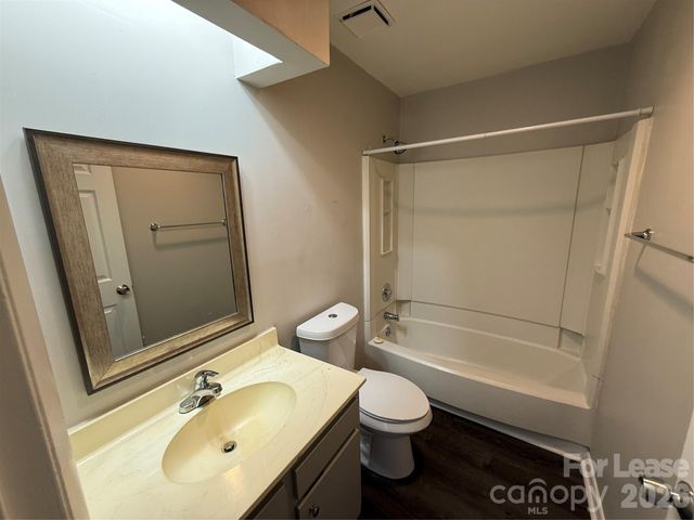 4617 Sharon Chase Drive H, Charlotte, NC 28215