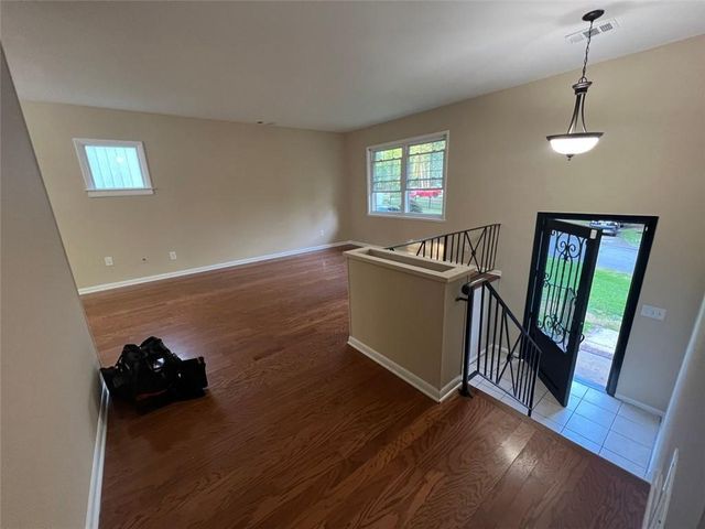 2444 ROLLING VIEW SE Drive, Smyrna, GA 30080