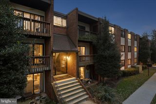 10721 WEST DR #302, Fairfax, VA 22030