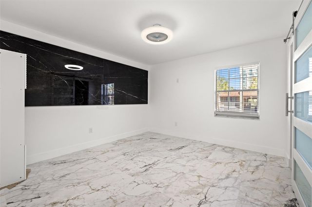 106 ALAMEDA COURT 240, Tampa, FL 33609