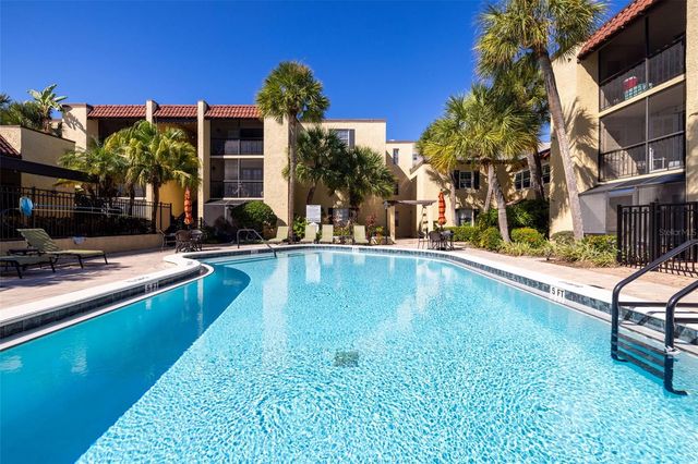 106 ALAMEDA COURT 240, Tampa, FL 33609