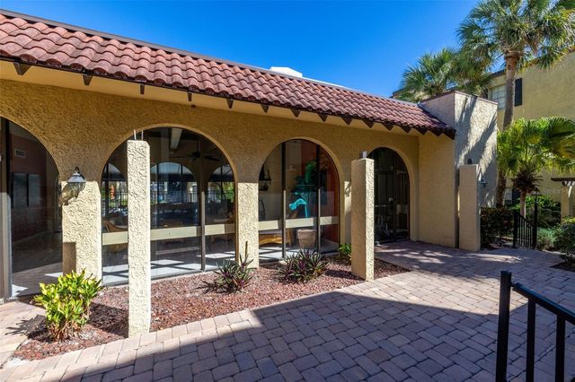 106 ALAMEDA COURT 240, Tampa, FL 33609